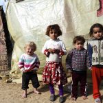 Bambini in un campo in Libano