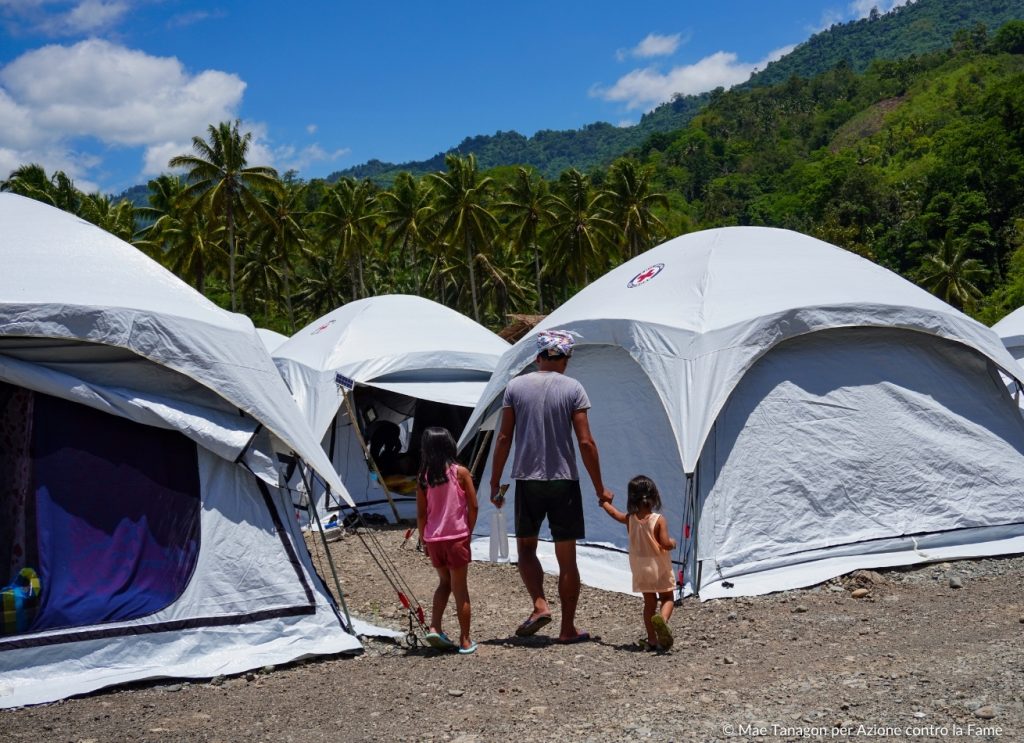 campo profughi nelle Filippine