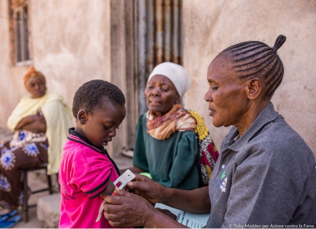 un'operatrice sanitaria di comunità